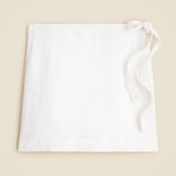 NWT White Wrap Mini Skirt in Linen, Lined, Size 00 - Picture 3 of 11